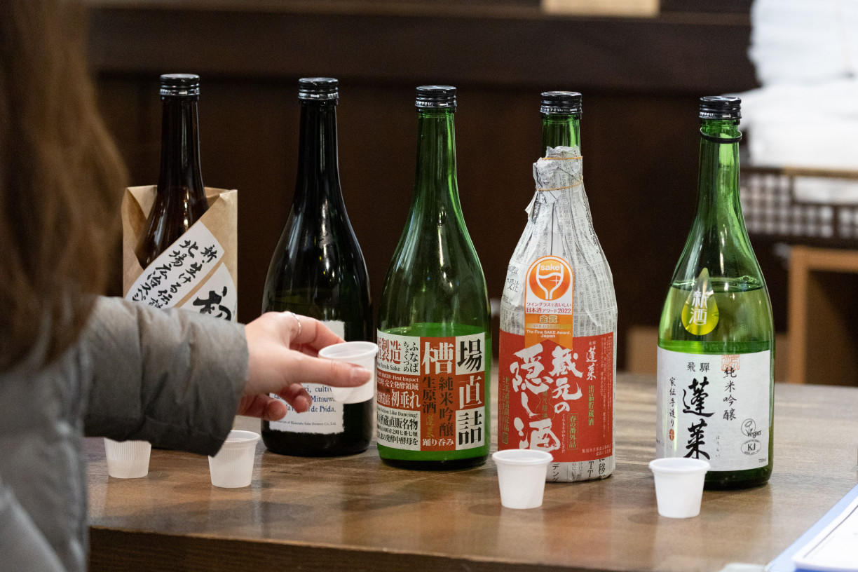Sample some of Watanabe Sake Brewery’s delicious sake (Photo: Fabien Recoquille)