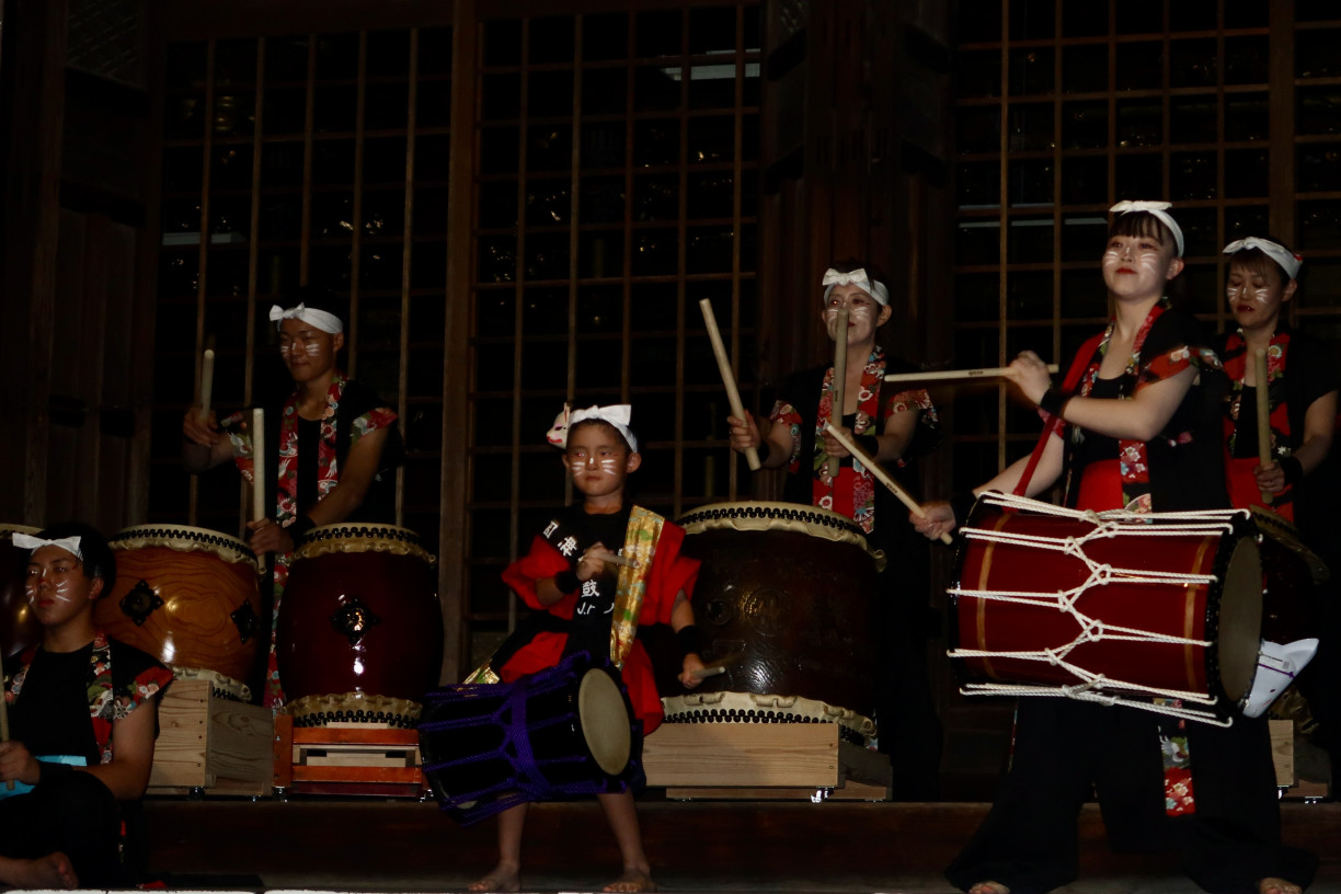 Performance at Shinshuji