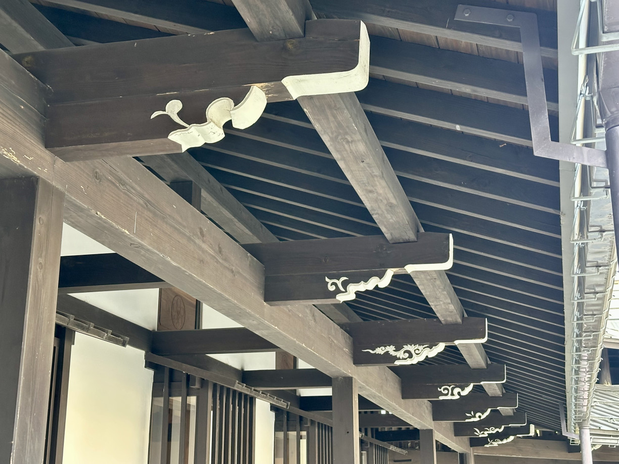 Kumo at the Hida Takumi Carpentry Museum